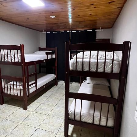 Hostel Peter Pan بويرتو إجوازو المظهر الخارجي الصورة