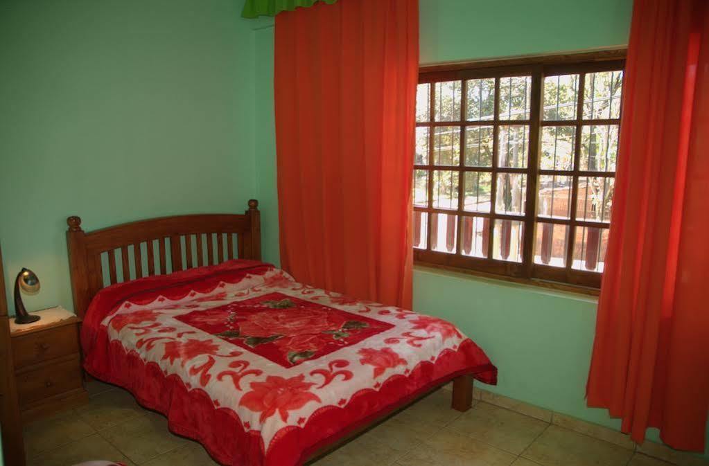 Hostel Peter Pan بويرتو إجوازو المظهر الخارجي الصورة